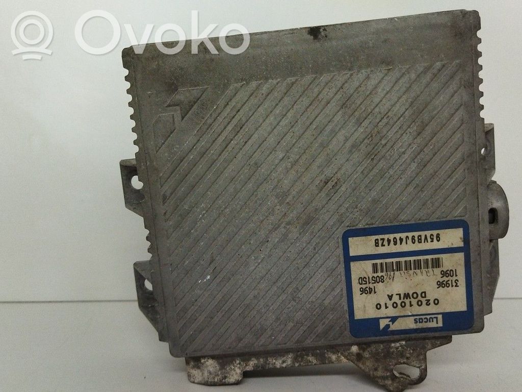 Variklio valdymo blokas   95VB9J464ZB