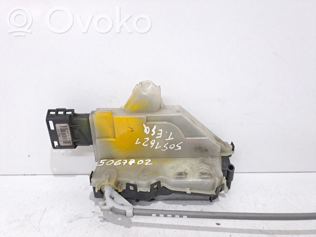 Rear door lock   16943327,190266
