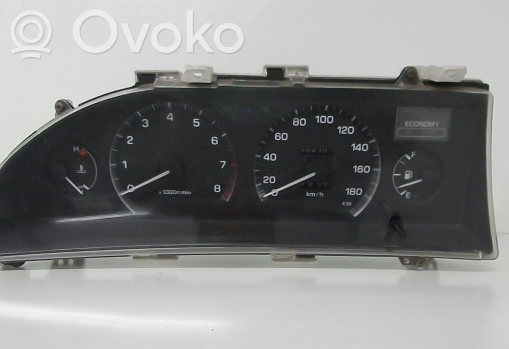 Toyota Corolla E90 Speedometer (instrument cluster) 