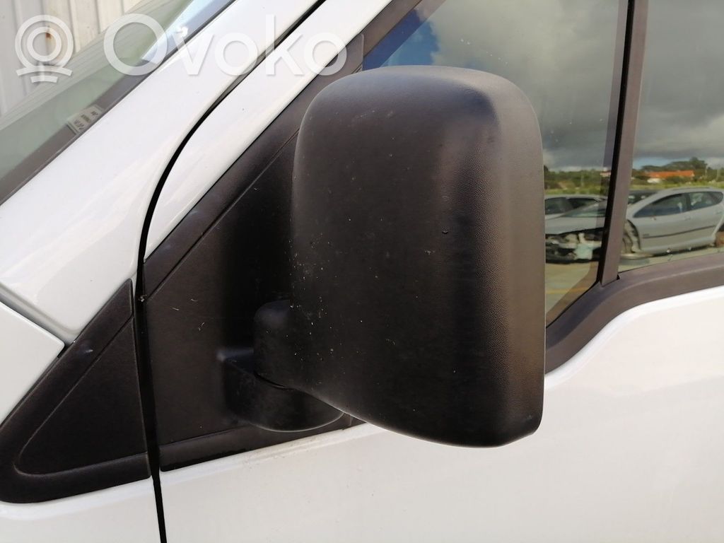 Front door electric wing mirror