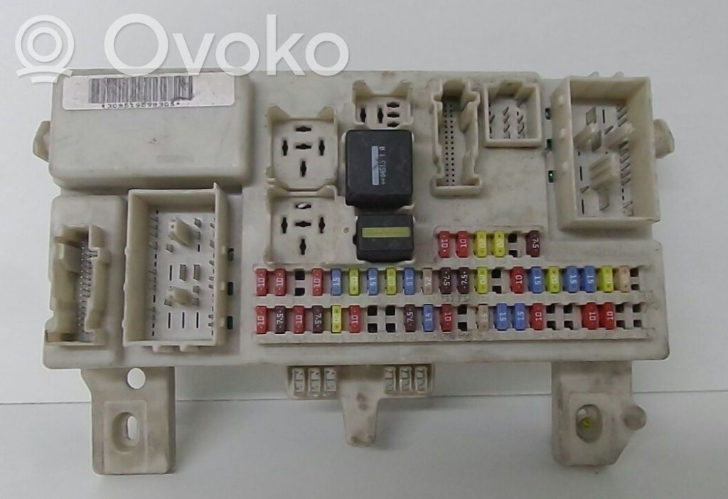 Muut ohjainlaitteet/moduulit   4M5T14A073BD