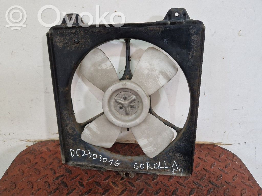 Toyota Corolla Verso E110 Elektrisks radiatoru ventilators 