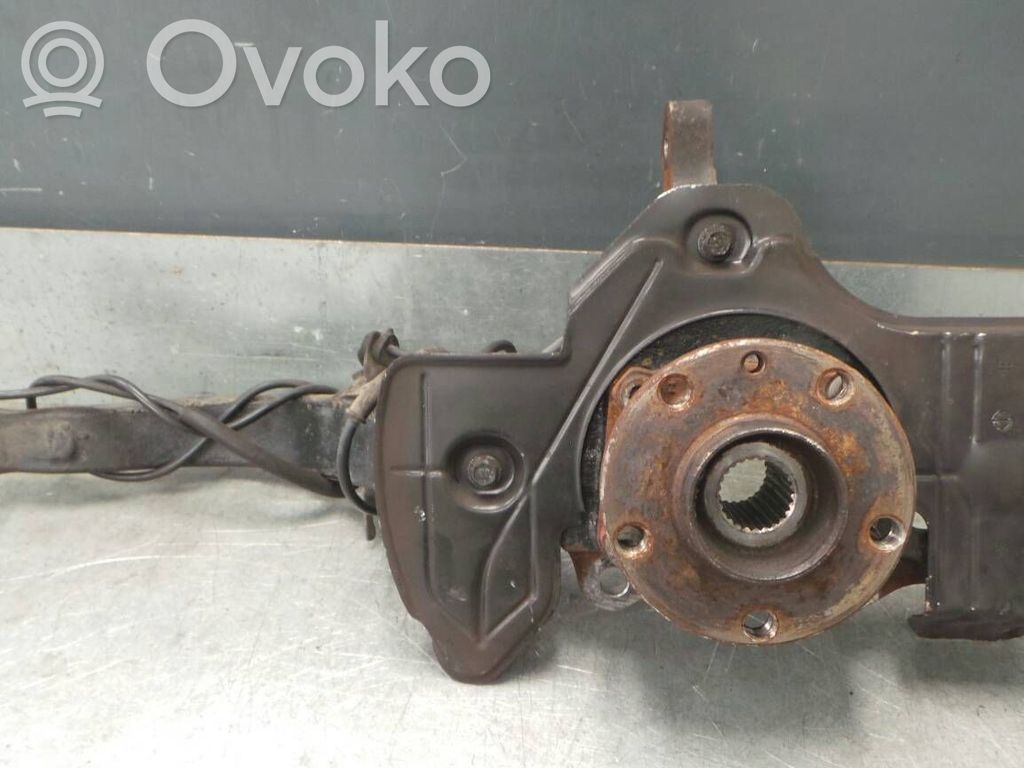 Alfa Romeo 147 Передний поворотный кулак (ступица, цапфа) 