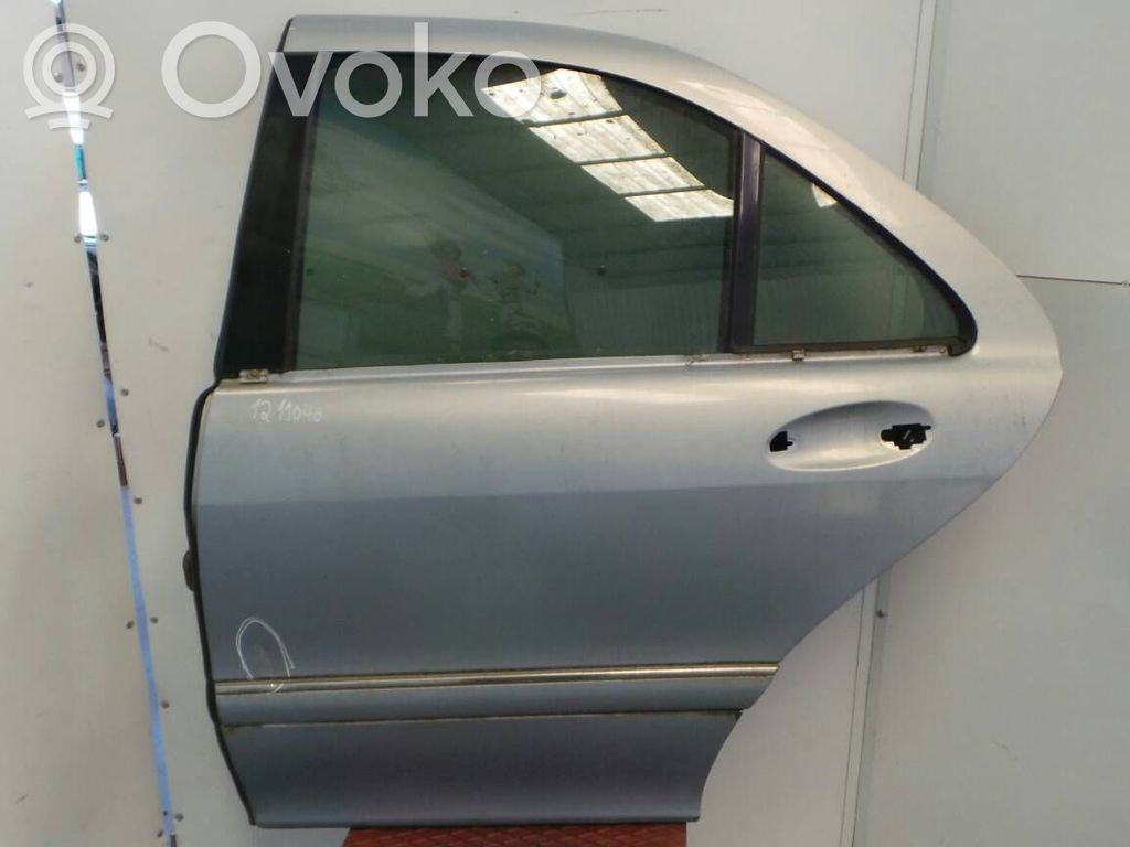 Mercedes-Benz S W220 Rear door 