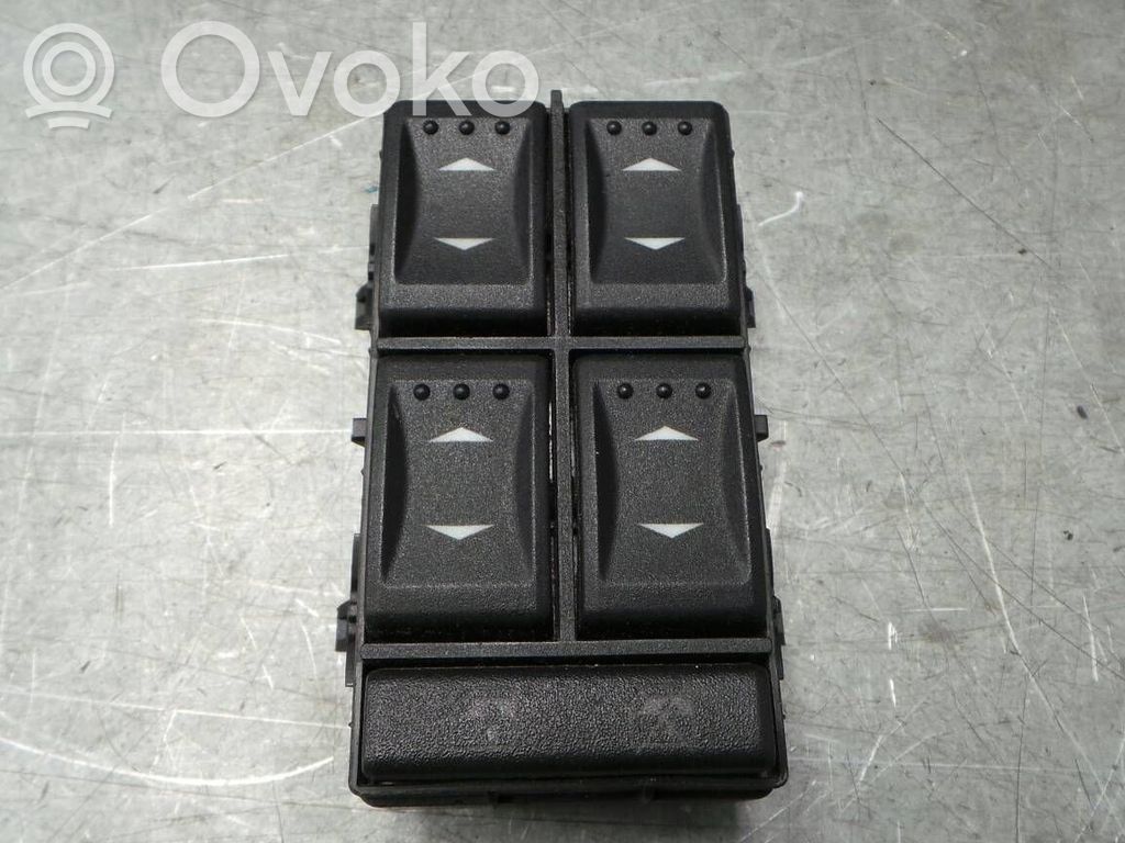 Ford Mondeo Mk III Elektrisko logu slēdzis 