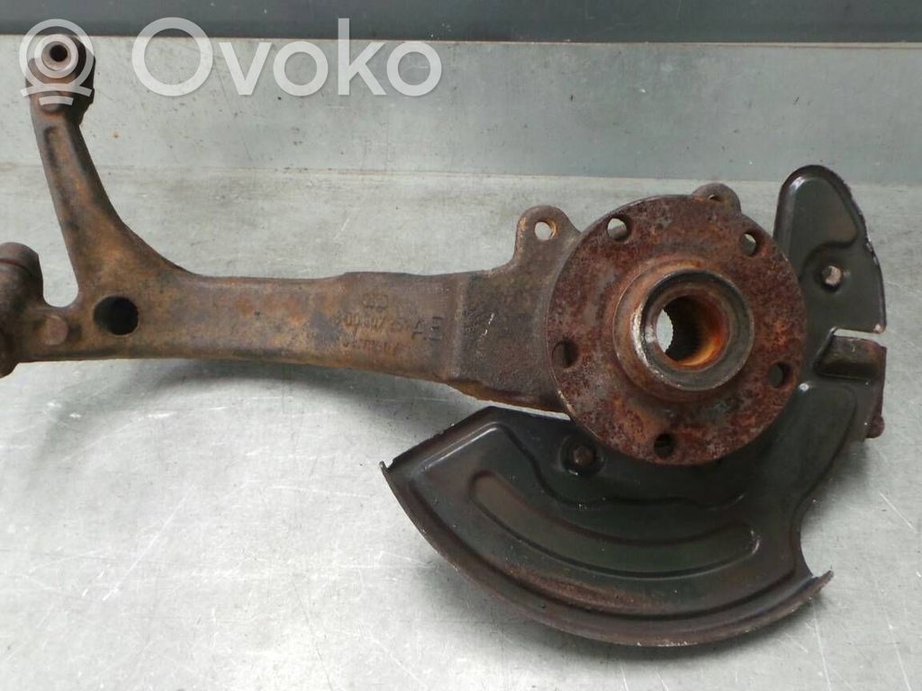 Audi A4 S4 B5 8D Priekšējā riteņa rumbas vārpstas šarnīrs (stupica, capfa) 