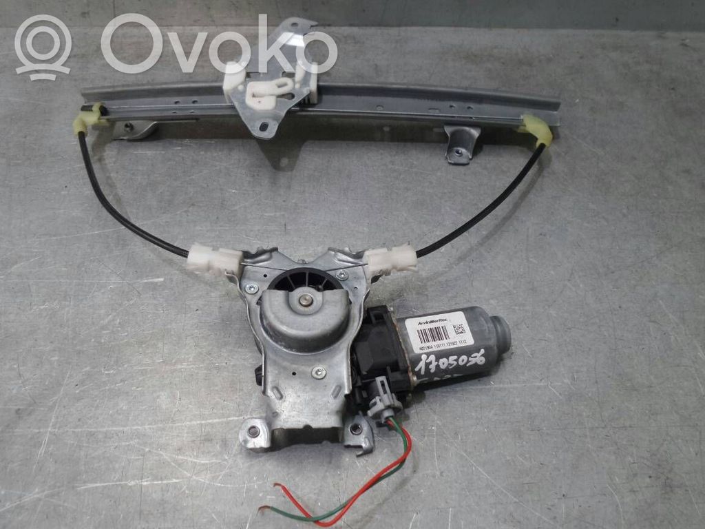 Nissan Qashqai+2 Rear window lifting mechanism without motor 