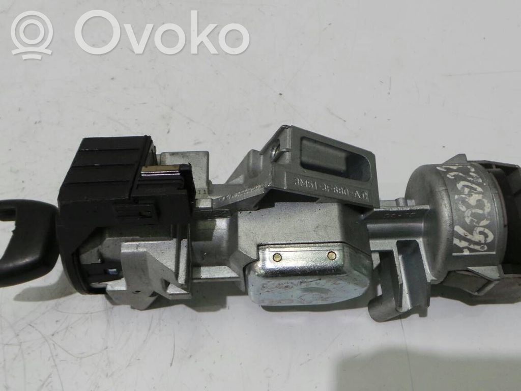Ford Focus Virtalukko 