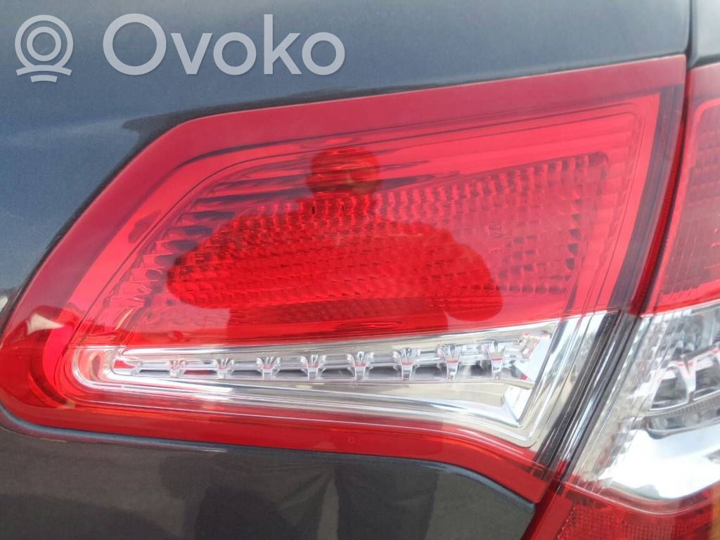 Citroen C4 II Rückleuchte Heckleuchte innen 