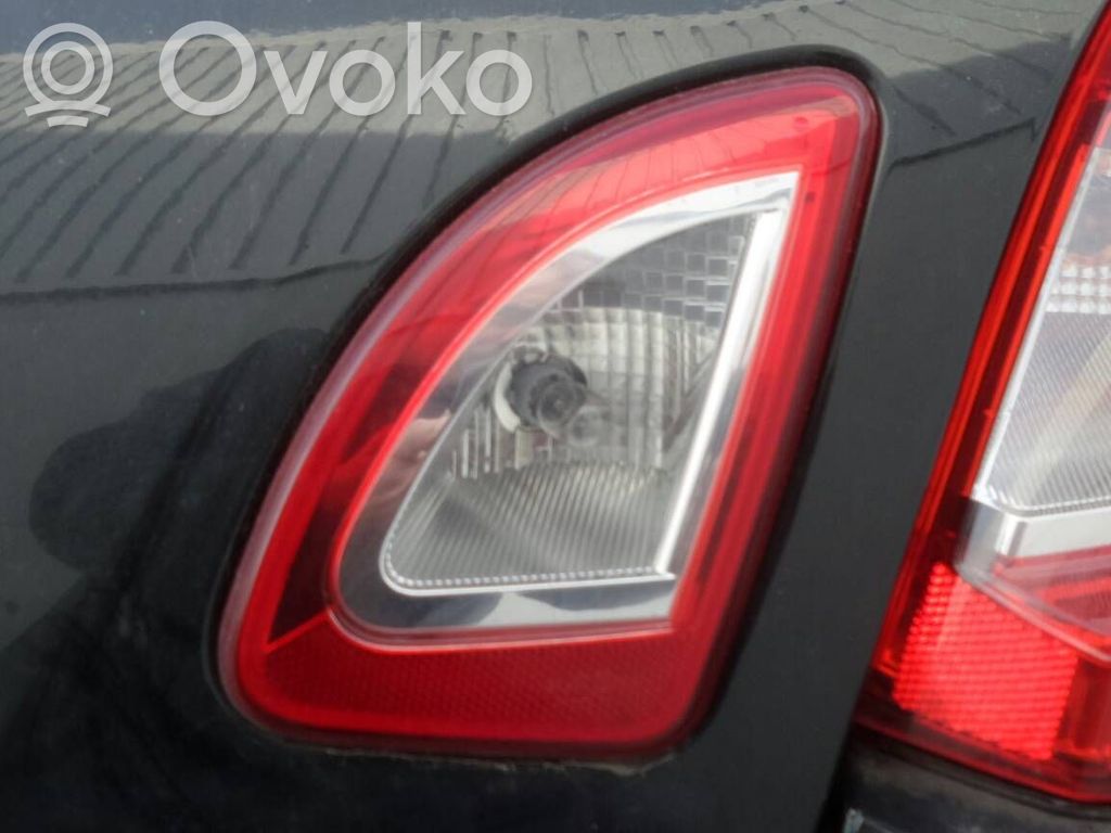 Renault Twingo II Luci posteriori del portellone del bagagliaio 