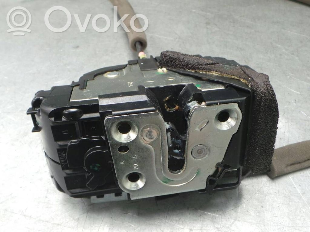 Nissan Note (E11) Încuietoare ușă față 