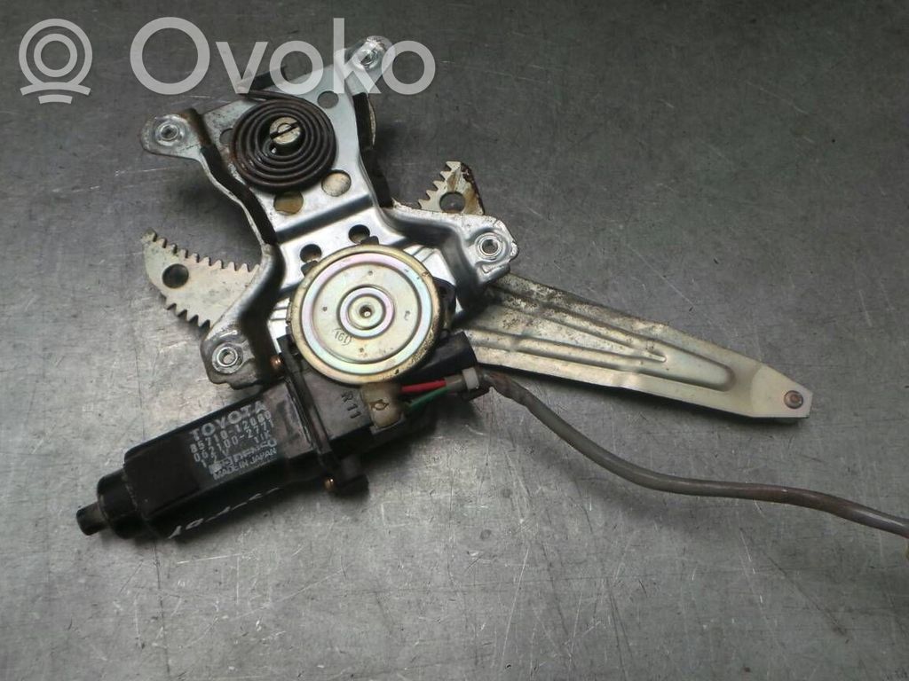 Toyota Corolla E90 Rear window lifting mechanism without motor 