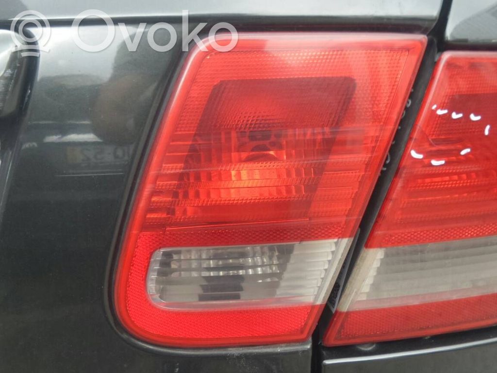 Tailgate rear/tail lights   1908031