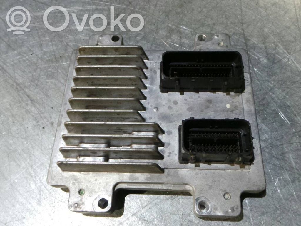 Opel Astra J Unitate/modul de control motor 
