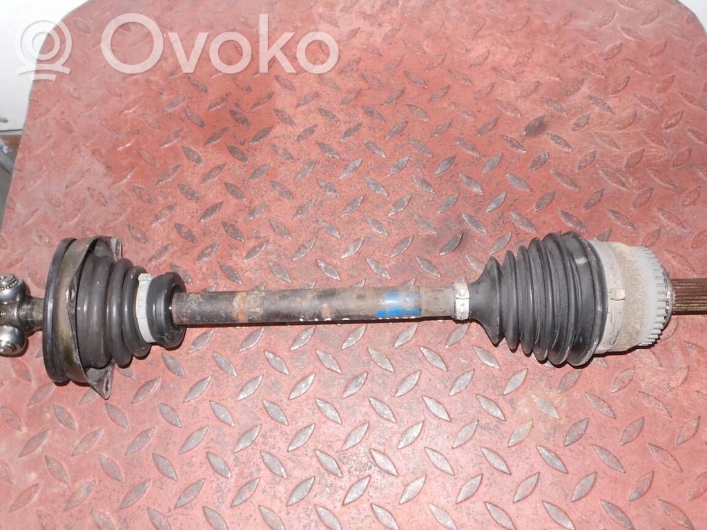 Volvo S40, V40 Передняя полуось 