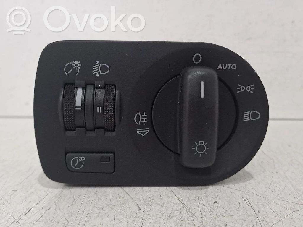 Lukturu slēdzis   8P2941531N