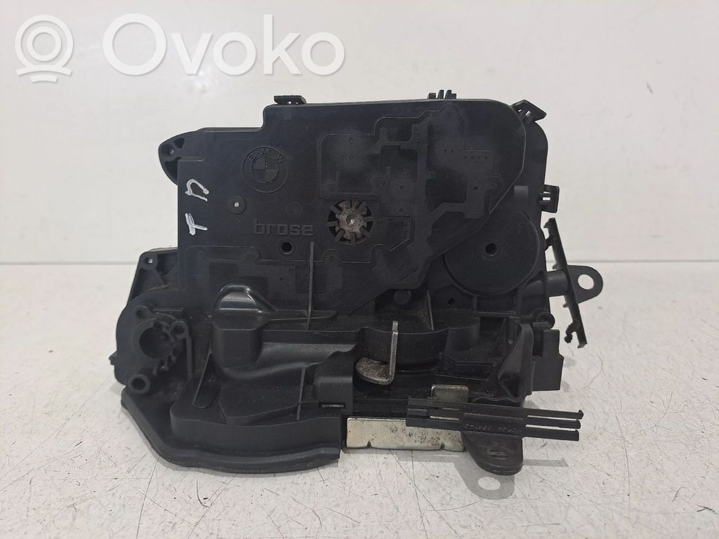 Serrure de porte arrière   7060296