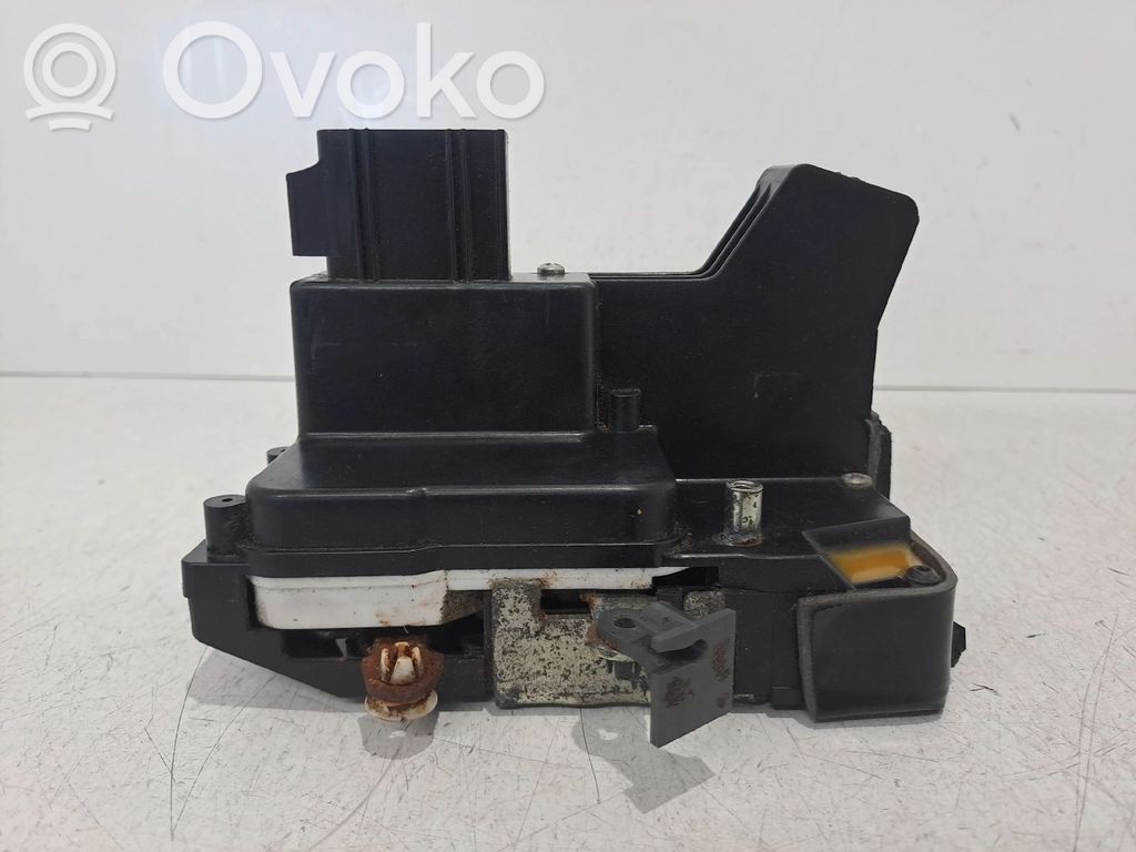 Etuoven lukko
