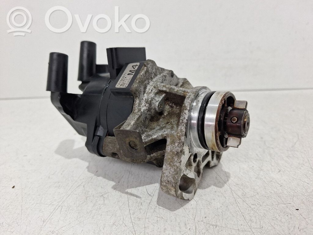 Ignition distributor   T2T60671