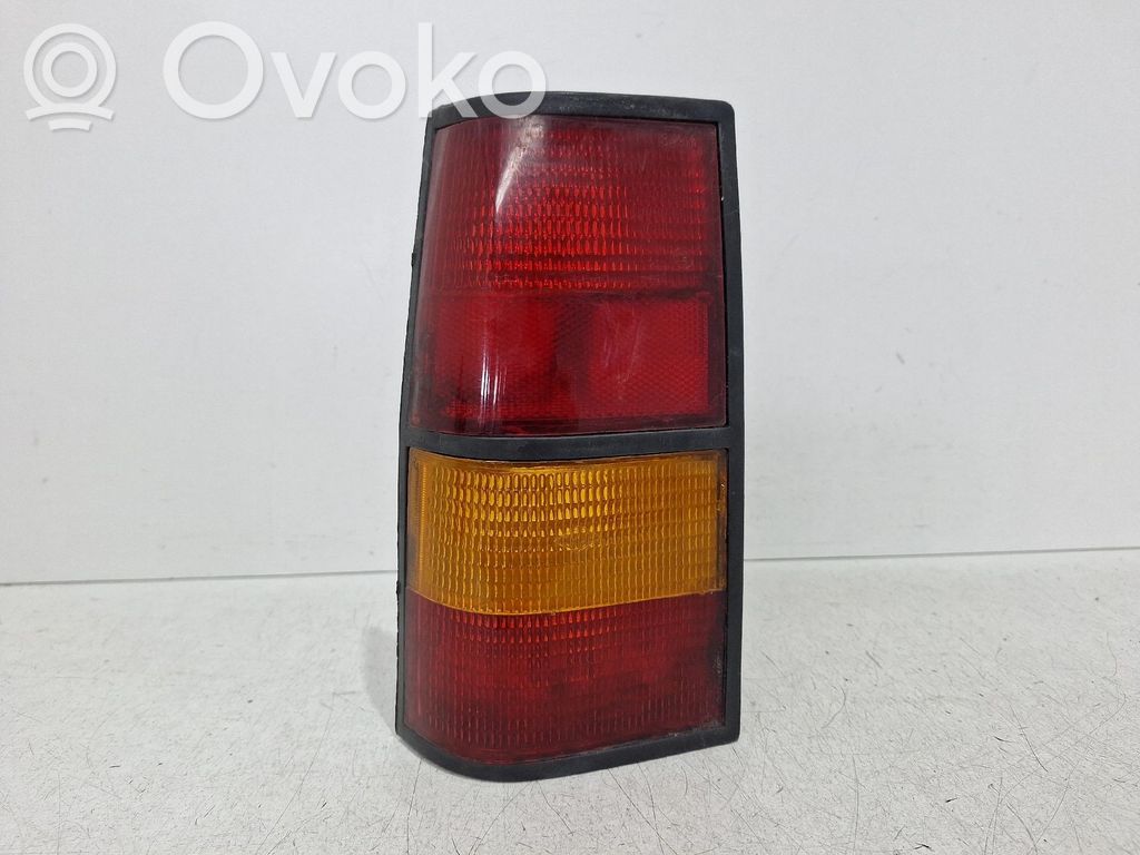 Tailgate rear/tail lights