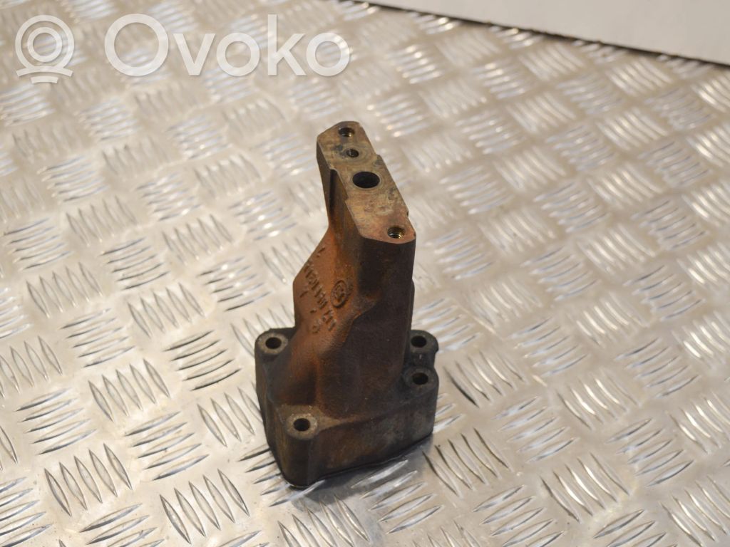 Mercedes-Benz ML W164 Engine mounting bracket 