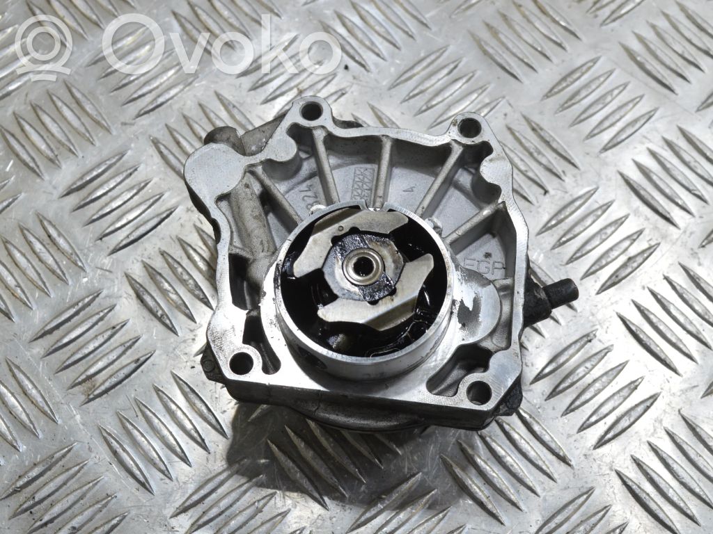 Vacuum pump   15406378