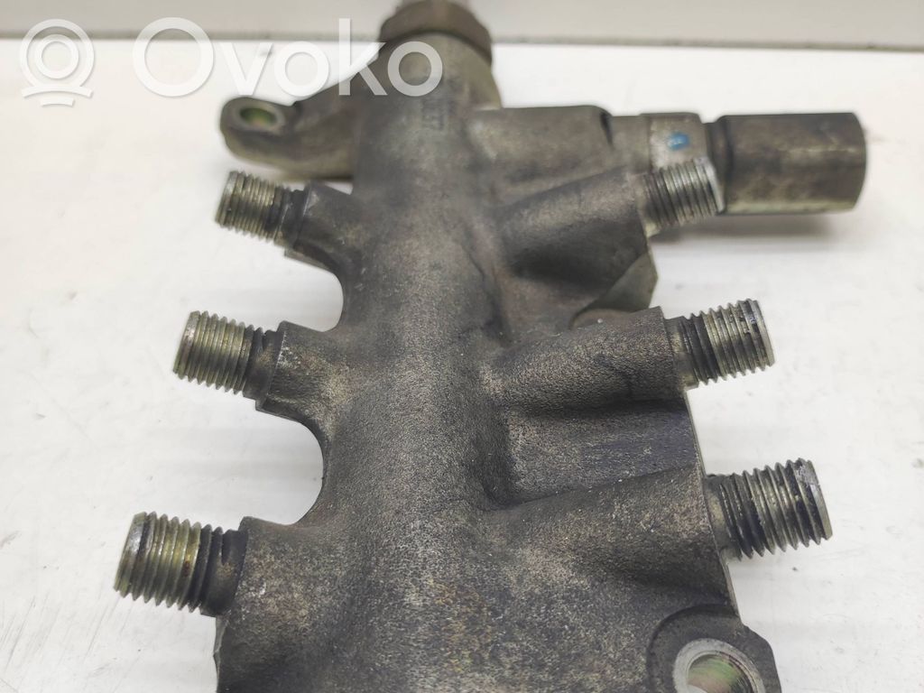 Opel Signum Listwa wtryskowa 