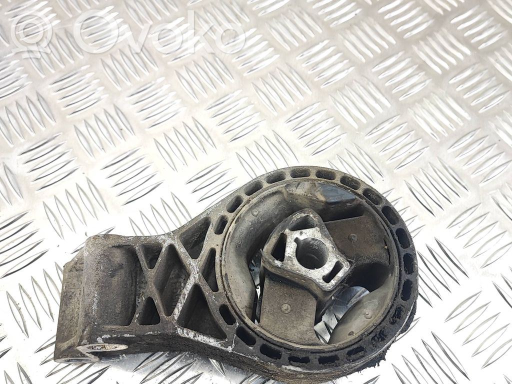 Opel Insignia A Engine mount bracket 