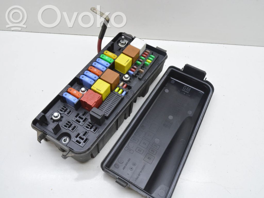Opel Vectra C Fuse module 