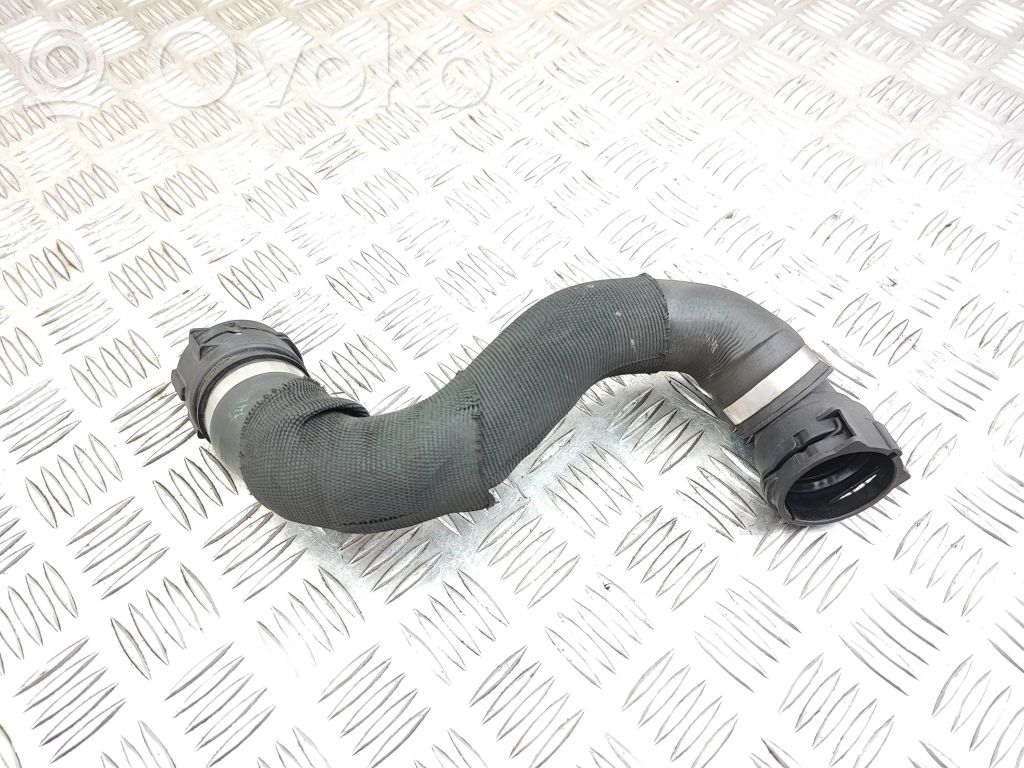 BMW 1 E81 E87 Engine coolant pipe/hose 