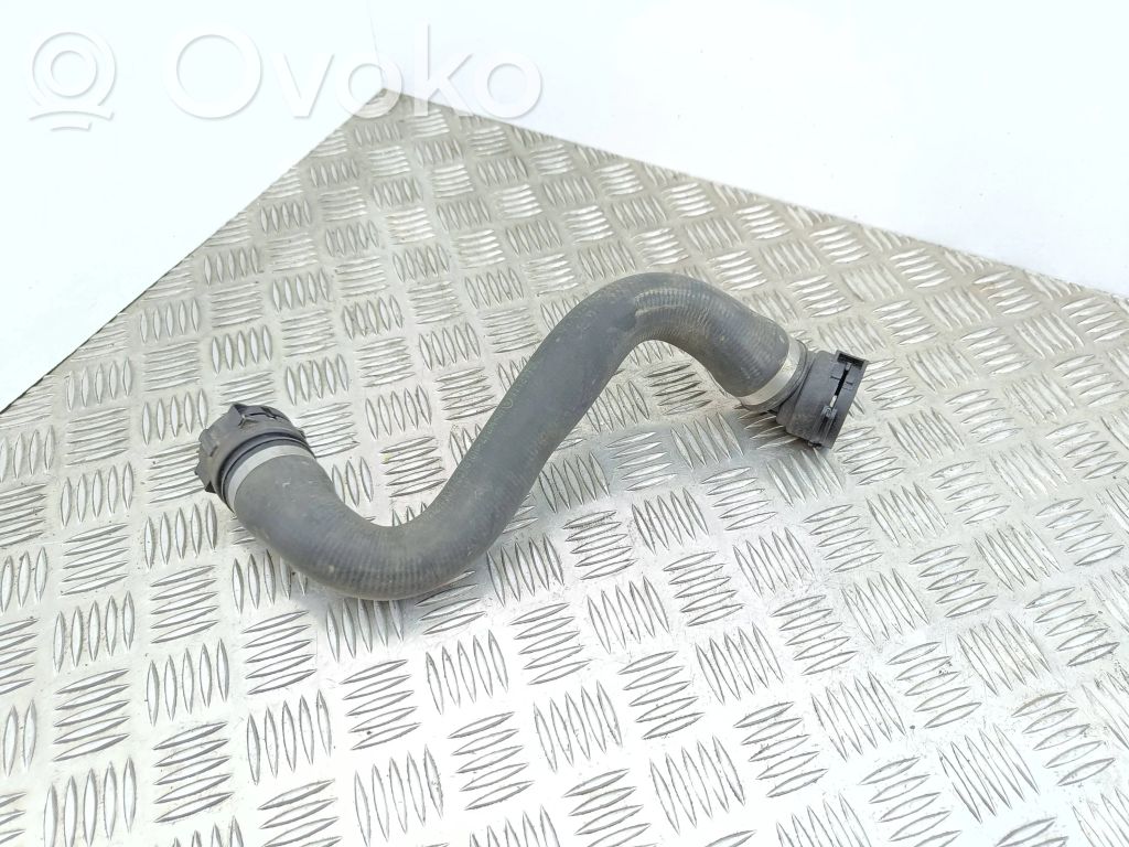 BMW 3 E90 E91 Engine coolant pipe/hose 