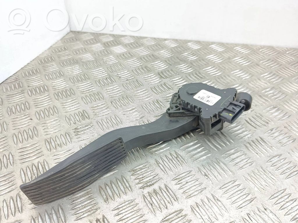Opel Meriva B Accelerator throttle pedal 