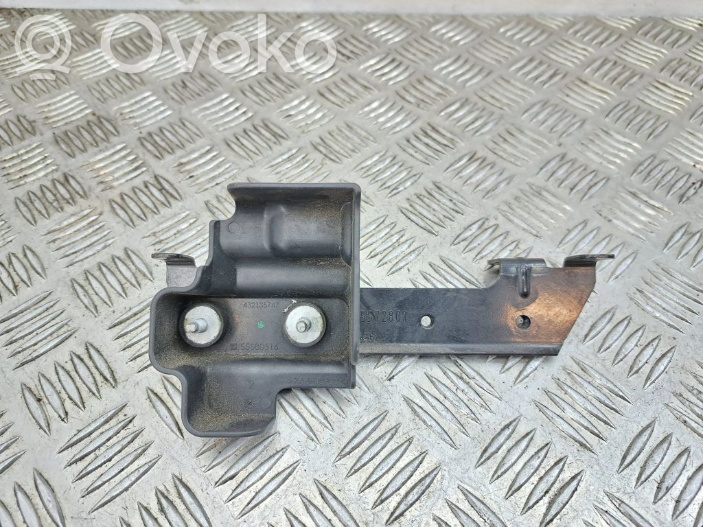 Opel Zafira C Other engine bay part 
