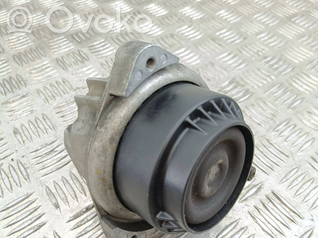 BMW 7 F01 F02 F03 F04 Engine mount bracket 
