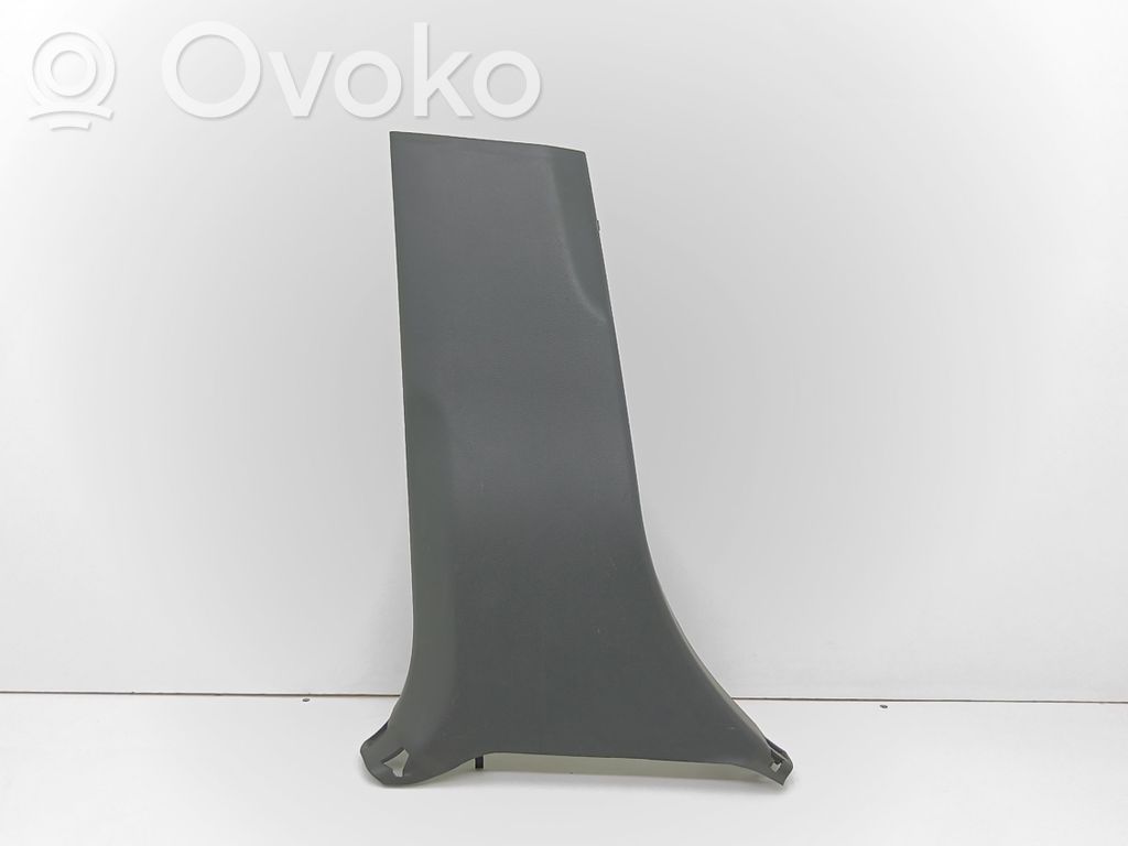 Osłona dolna słupka / B   A1666900025,A076880