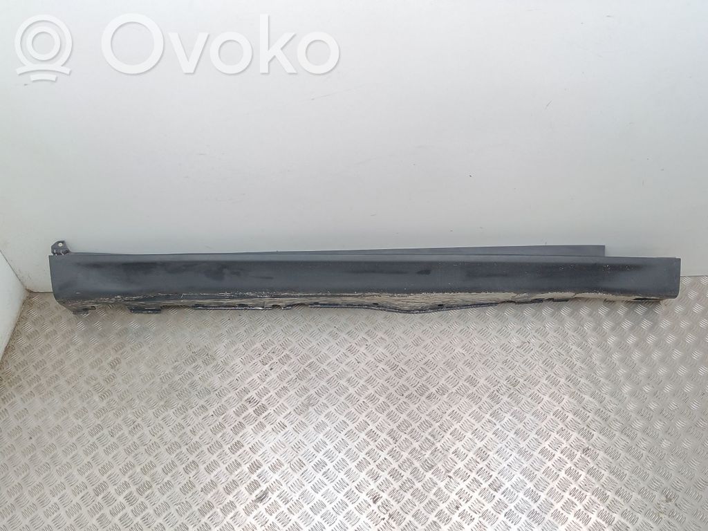 BMW X5 E70 Sill 