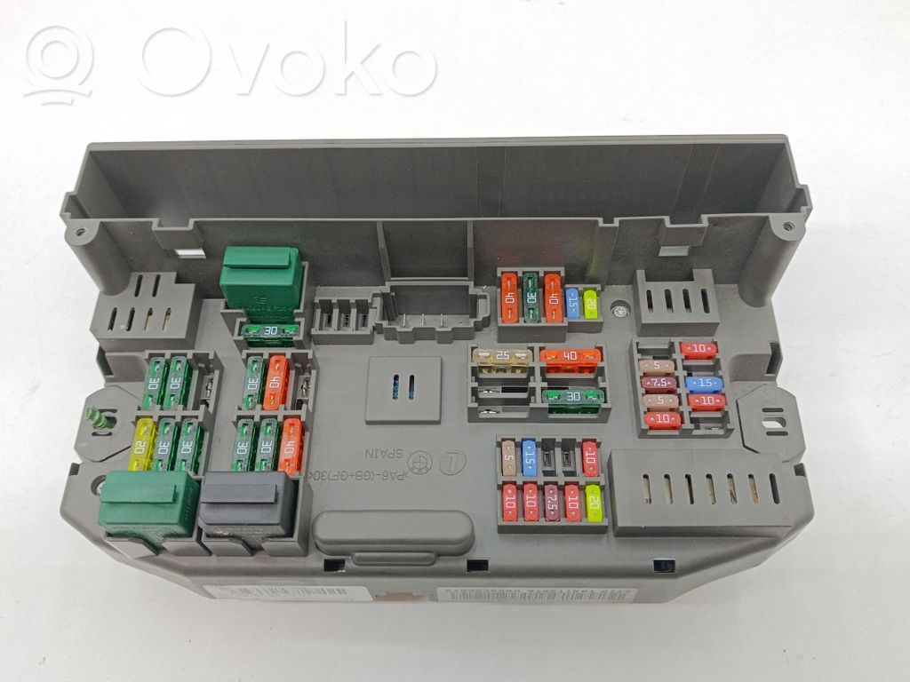 BMW X5 E70 Fuse box set 