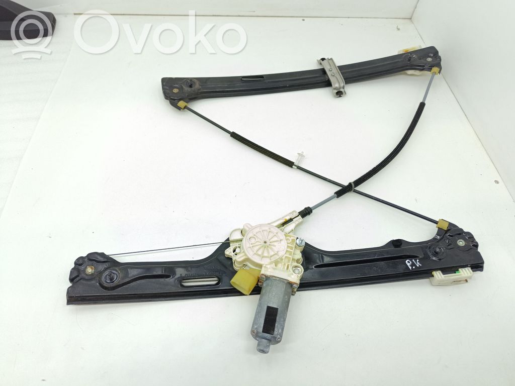 BMW X5 E70 Front door window regulator with motor 