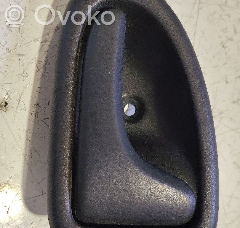 Manecilla externa puerta delantera   7700415975