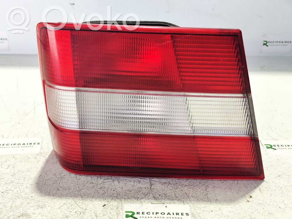 Tailgate rear/tail lights   3534092