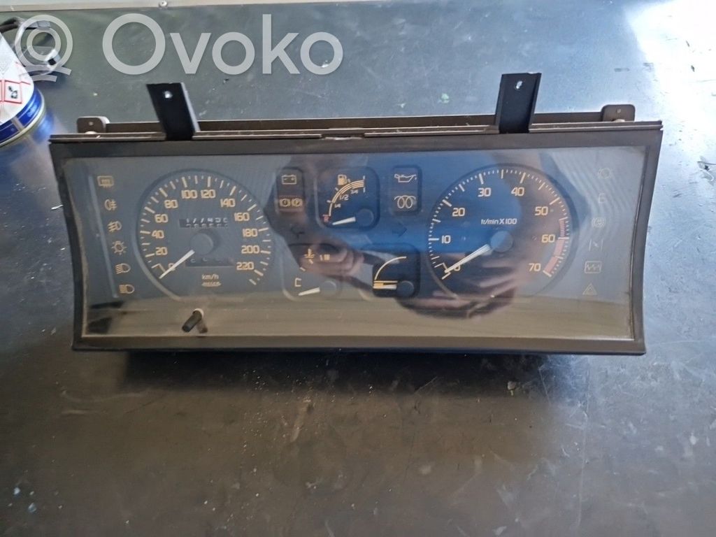 Renault 19 Speedometer (instrument cluster) 