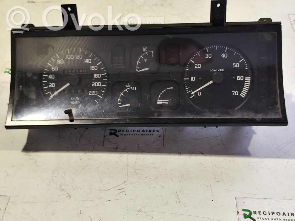 Renault 19 Speedometer (instrument cluster) 