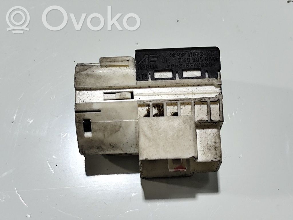 Engine start stop button switch   95VW11572AC,7M0905865B