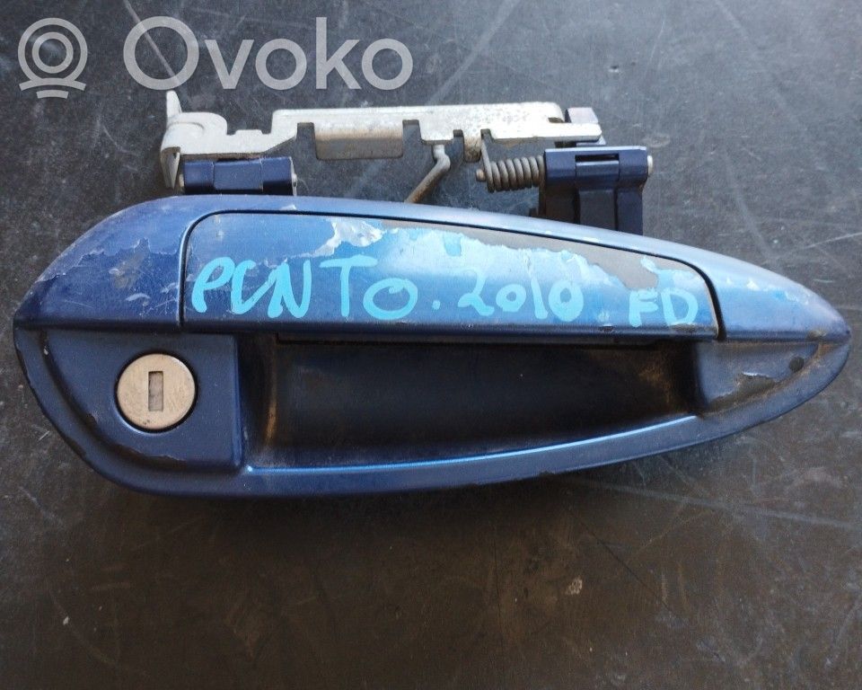 Fiat Punto (188) Rankena atidarymo išorinė 