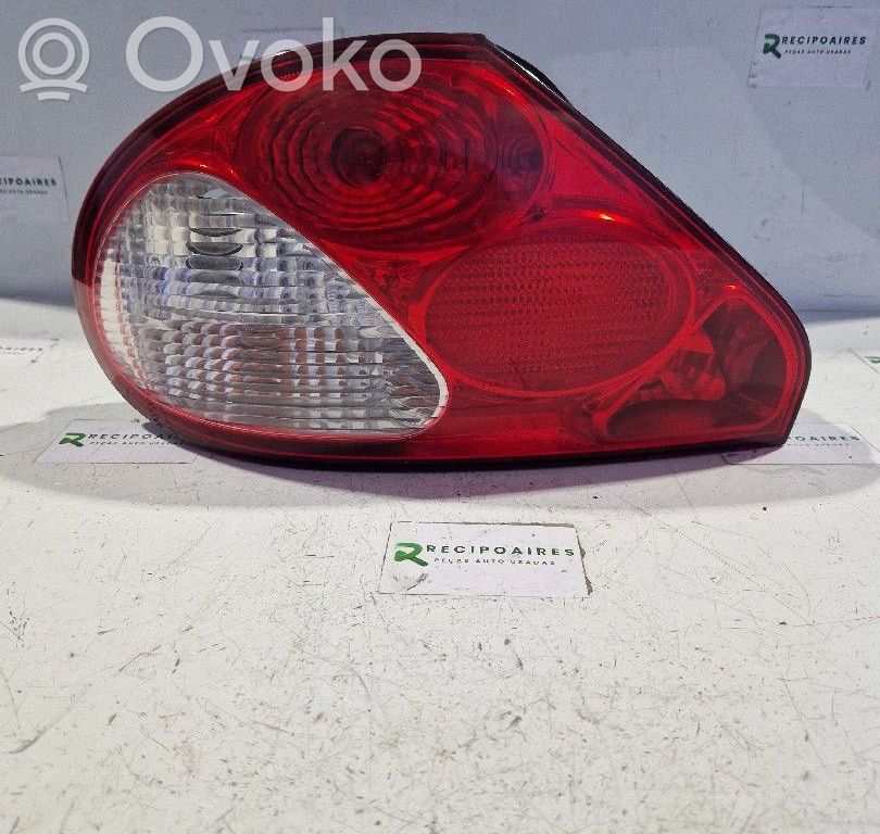 Tailgate rear/tail lights