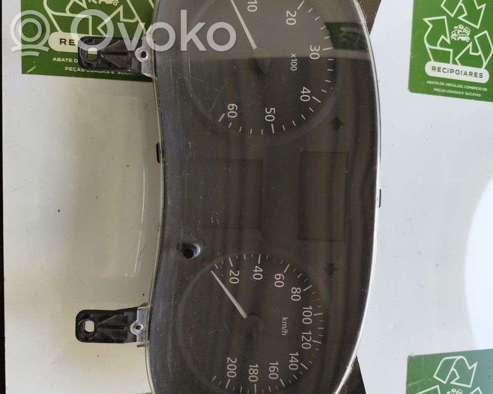 Speedometer (instrument cluster)   P8200390132B,216788805