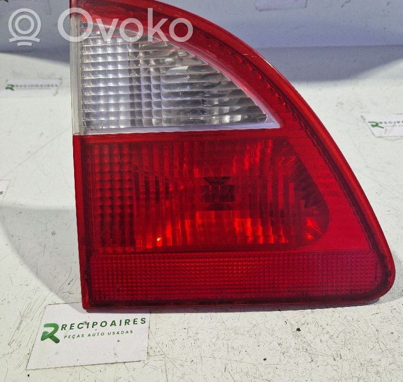 Tailgate rear/tail lights   YM2113A603AB,964365016