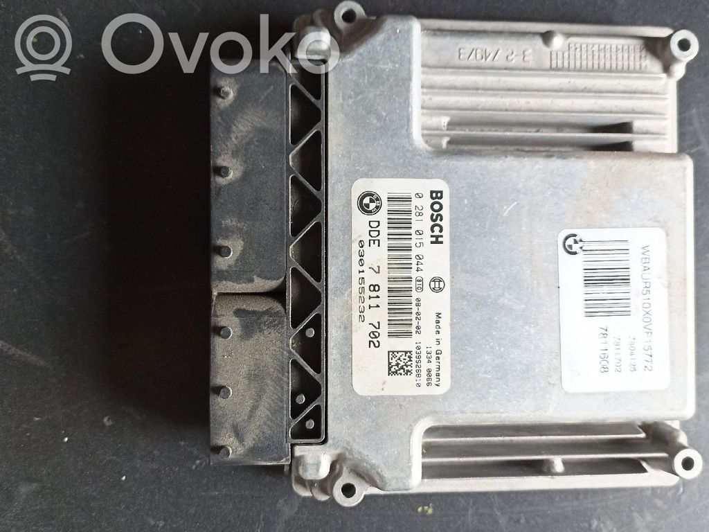 BMW 1 E82 E88 Engine control unit/module 