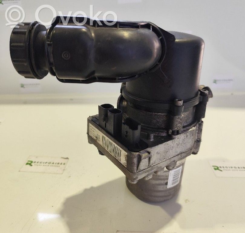 Peugeot 508 Power steering pump 