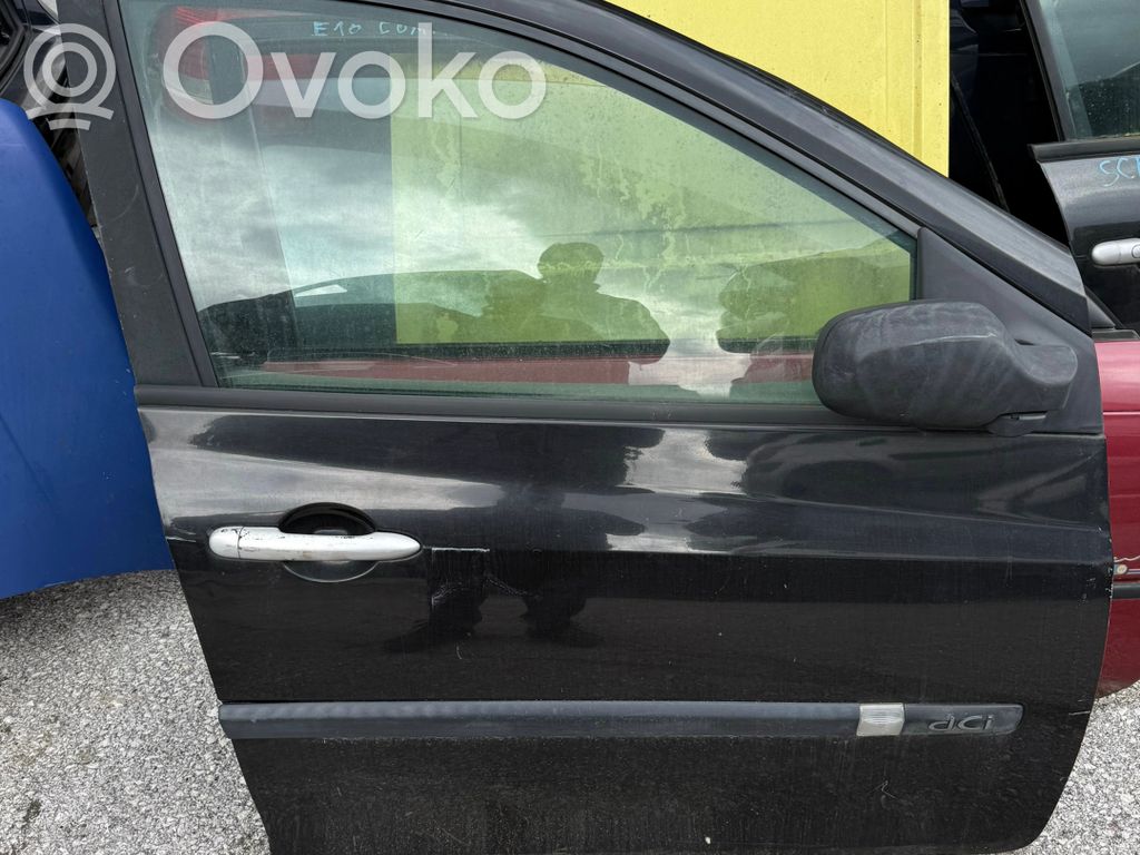 Priekinės durys